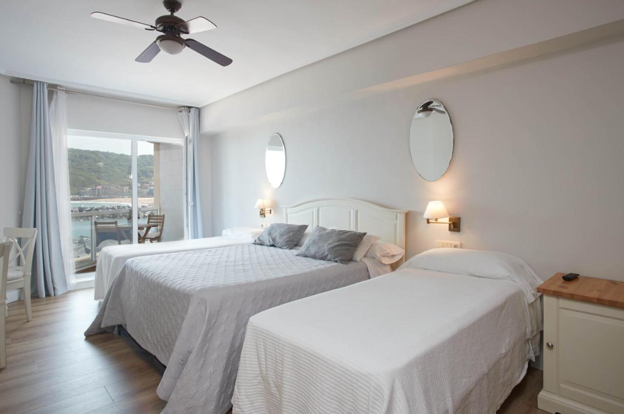 Quadruple Room with Balcony,1419854154:JPEG
