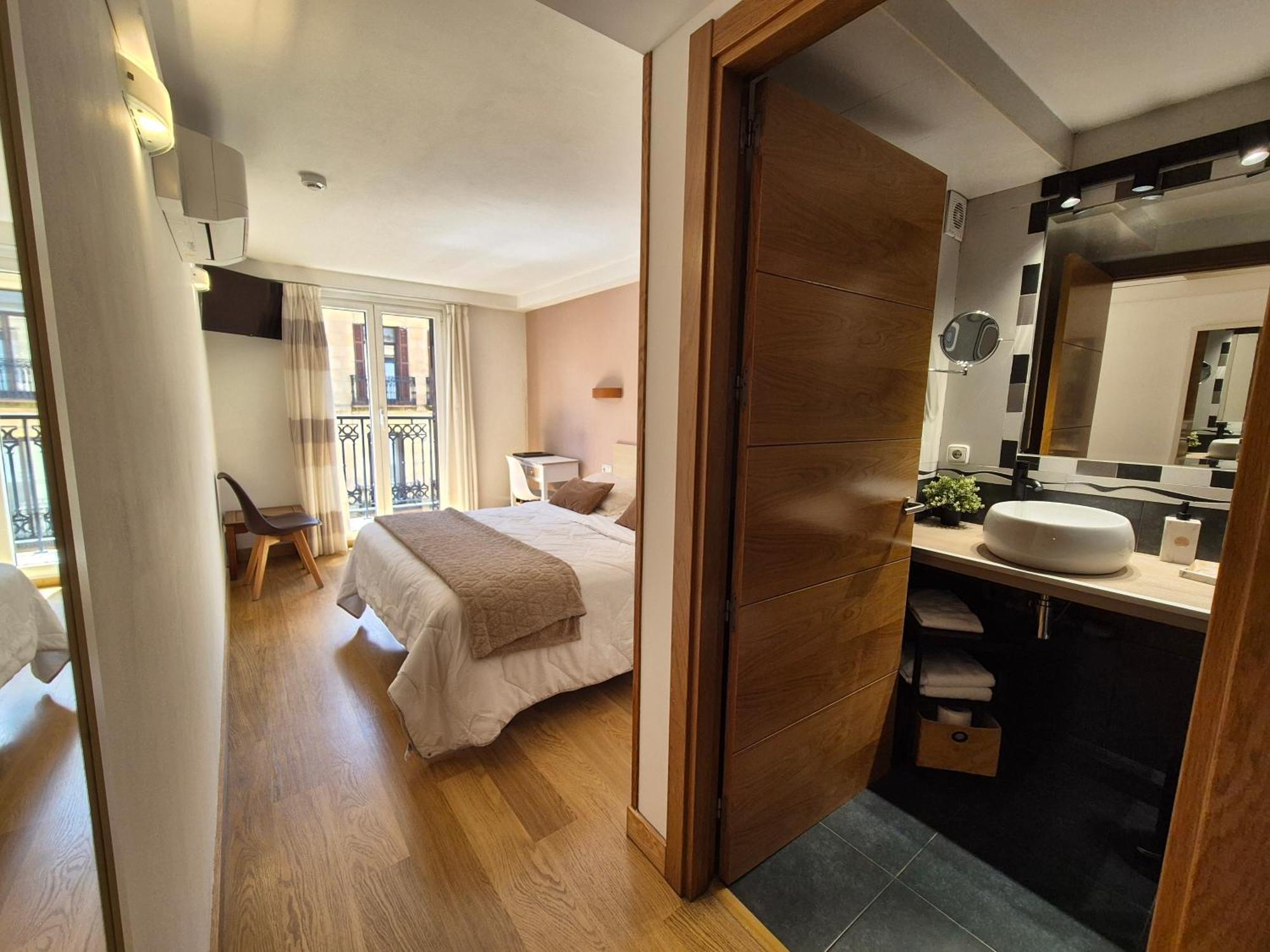 Double Room Balcony,1583076877:JPEG