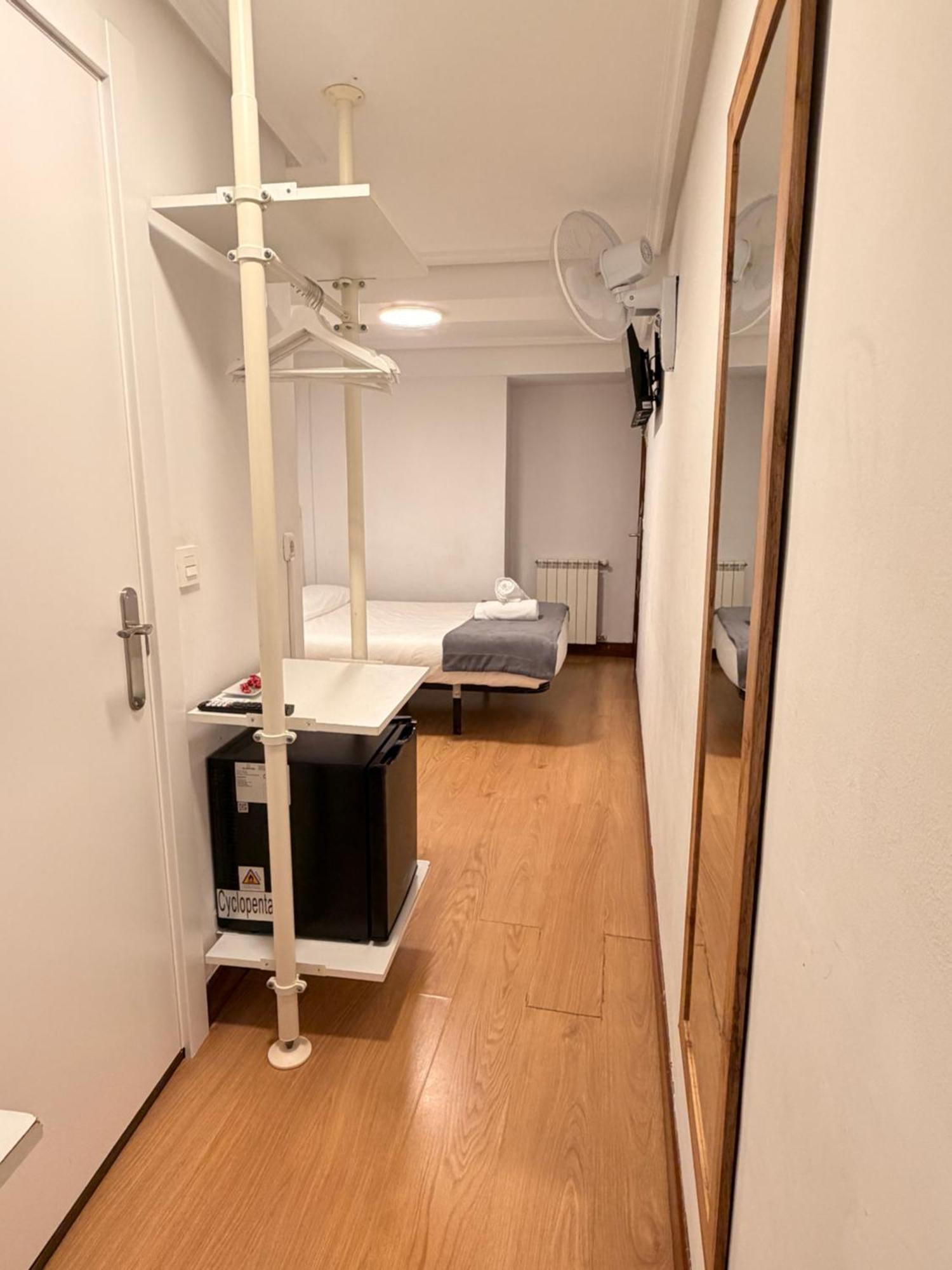 Double Room Private Bathroom