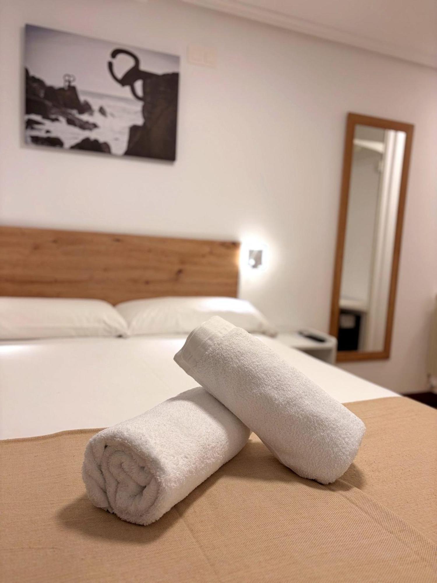 Double Room Private Bathroom