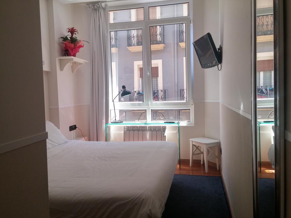 Double Room Private Bathroom,766981912:JPEG