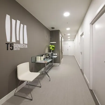 Pension T5 Donostia Suites-3